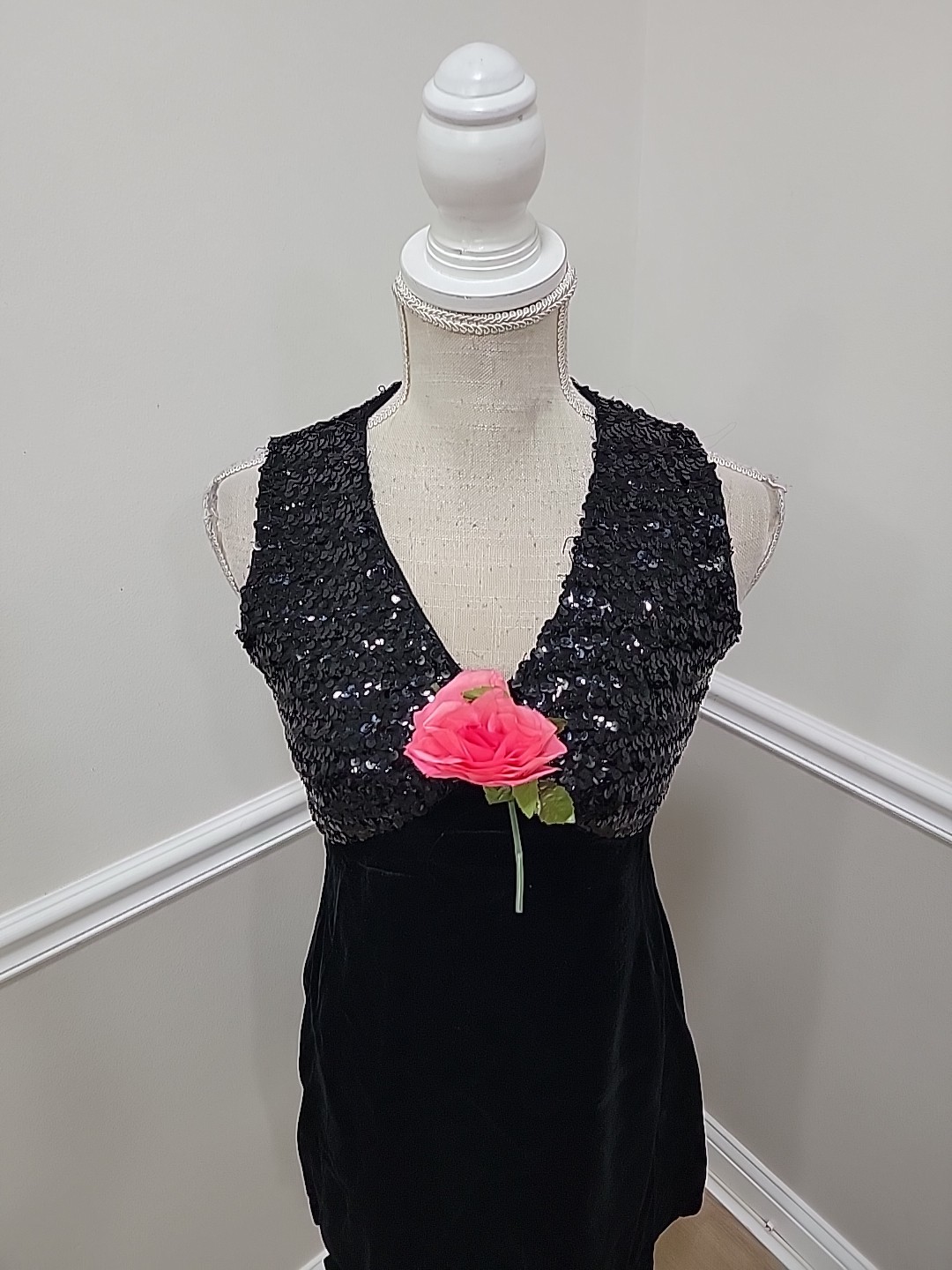 VTG 60s The Kollection Ltd Black Velvet Evening Gown – Sequin Bodice,Mod GoGo