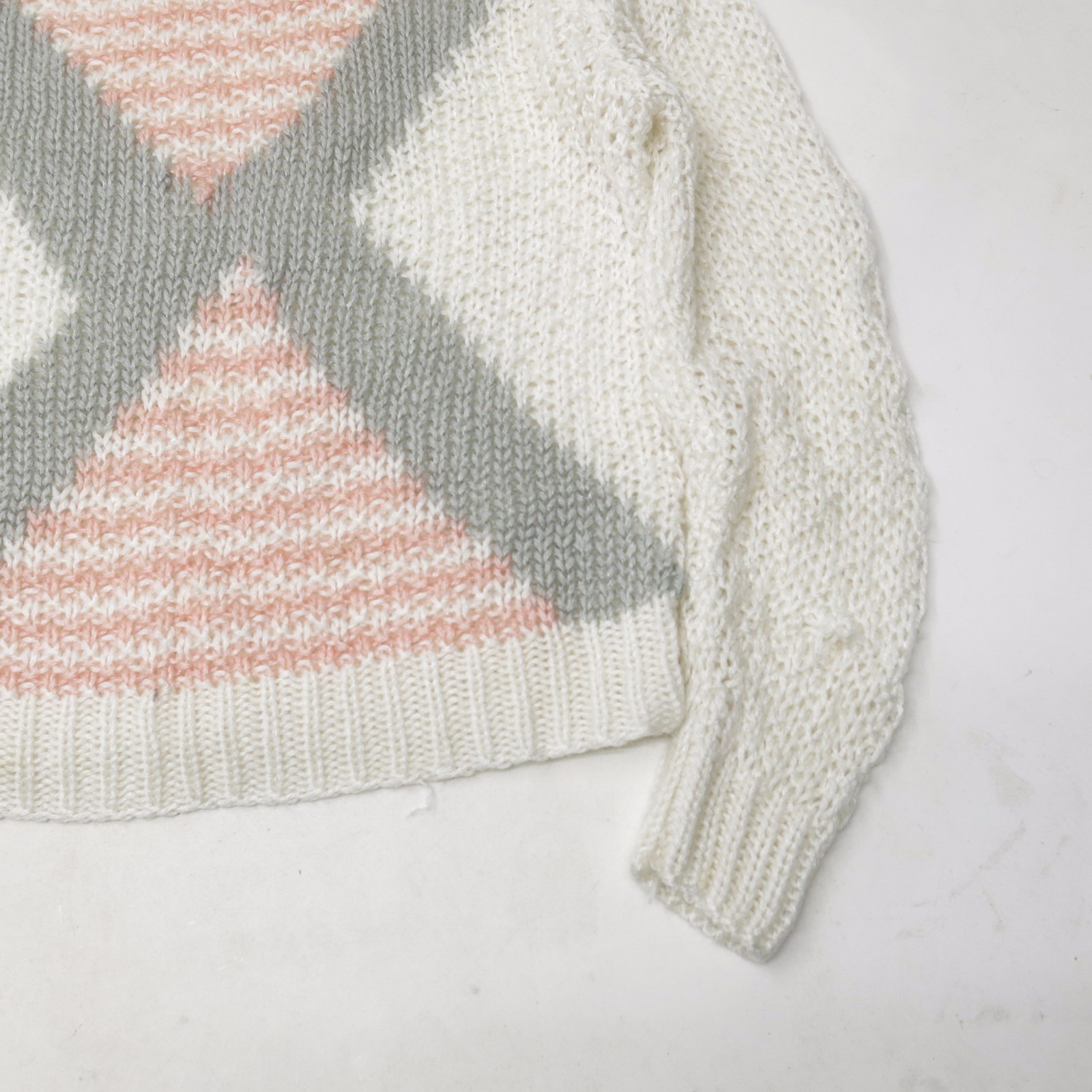 Vtg 80’s Loose Knit Women’s Feminine Pullover Sweater Pink Gray White SZ M