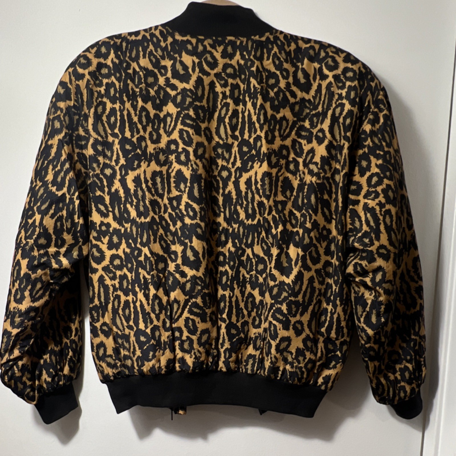 Vintage Carol Horn Workshop 100% Silk Leopard Print Bomber Jacket Size M