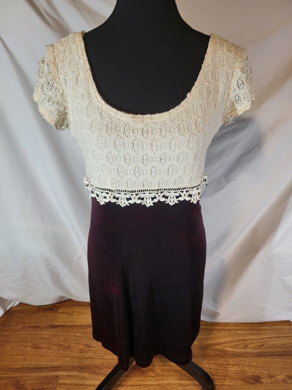 Vintage All That Jazz Size 7/8 Burgandy Lace Acetate Mini Dress