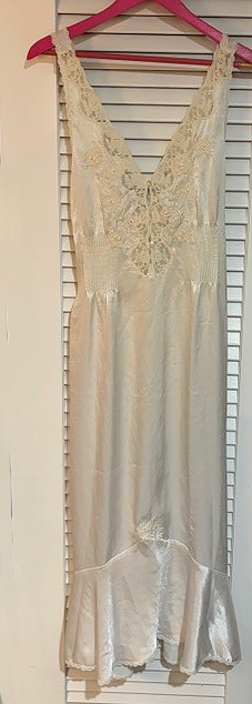 Vintage Sara Beth White Satin & Lace Art Deco Nightgown~M