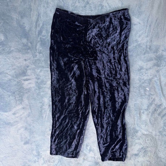 Vintage carol Navy capri pants with elastic waistband and cuffs women size 12