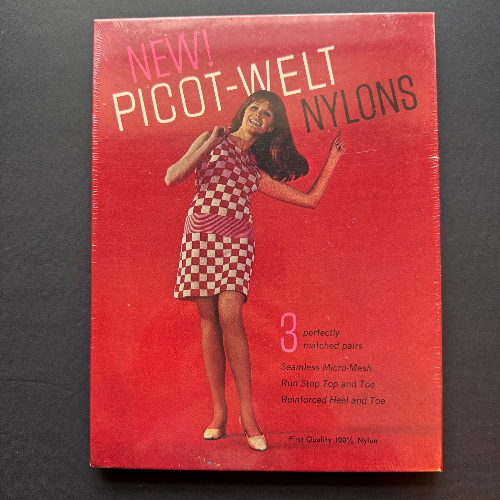 VTG PICOT-WELT NYLONS MESH 9 1/2 BEIGE 1960’s 3 PAIRS SEALED NOS MOD SIXTIES
