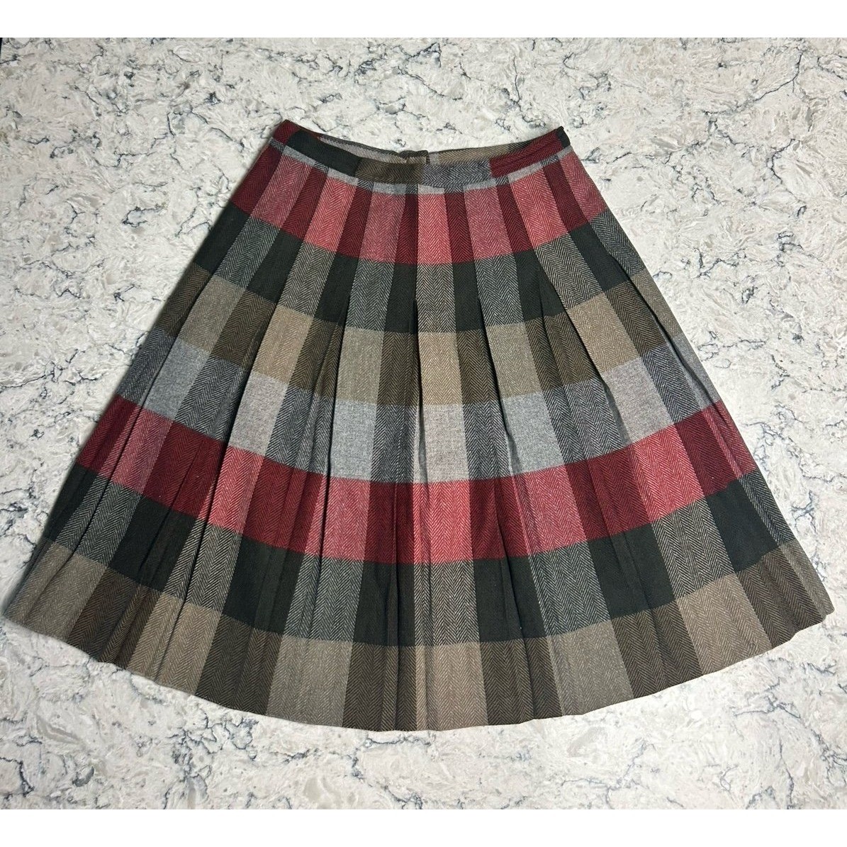 Vintage Century Of Boston All Wool Plaid Pleated Skirt Women’s Small Medium Red
