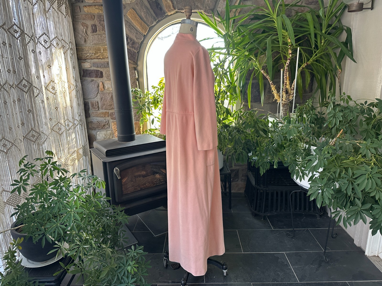 Vintage 1970s Peach Zipper Front Drawstring Velour Fleece Robe Vanity Fair