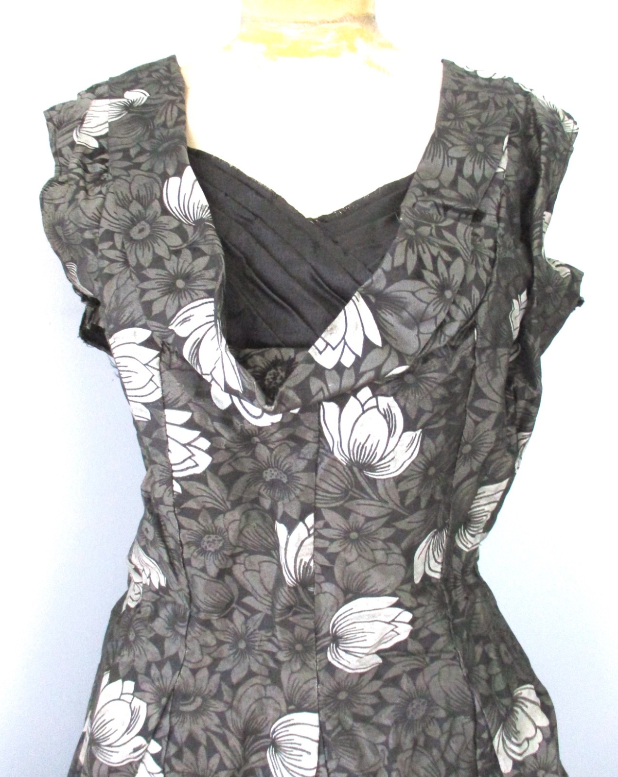 Vtg 50s black gray goth floral stiff taffeta rockabilly VLV dress full skirt M/L