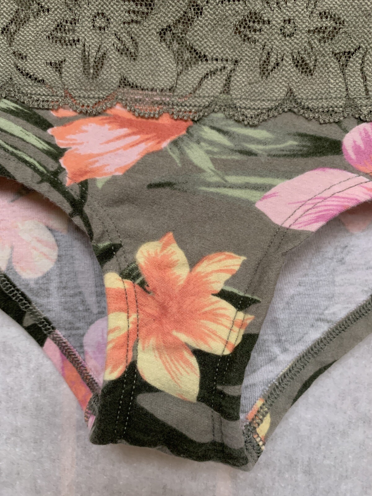 NWOT~Victoria’s Secret~”PINK” Bikini Hipster~XS/XP~Tropical