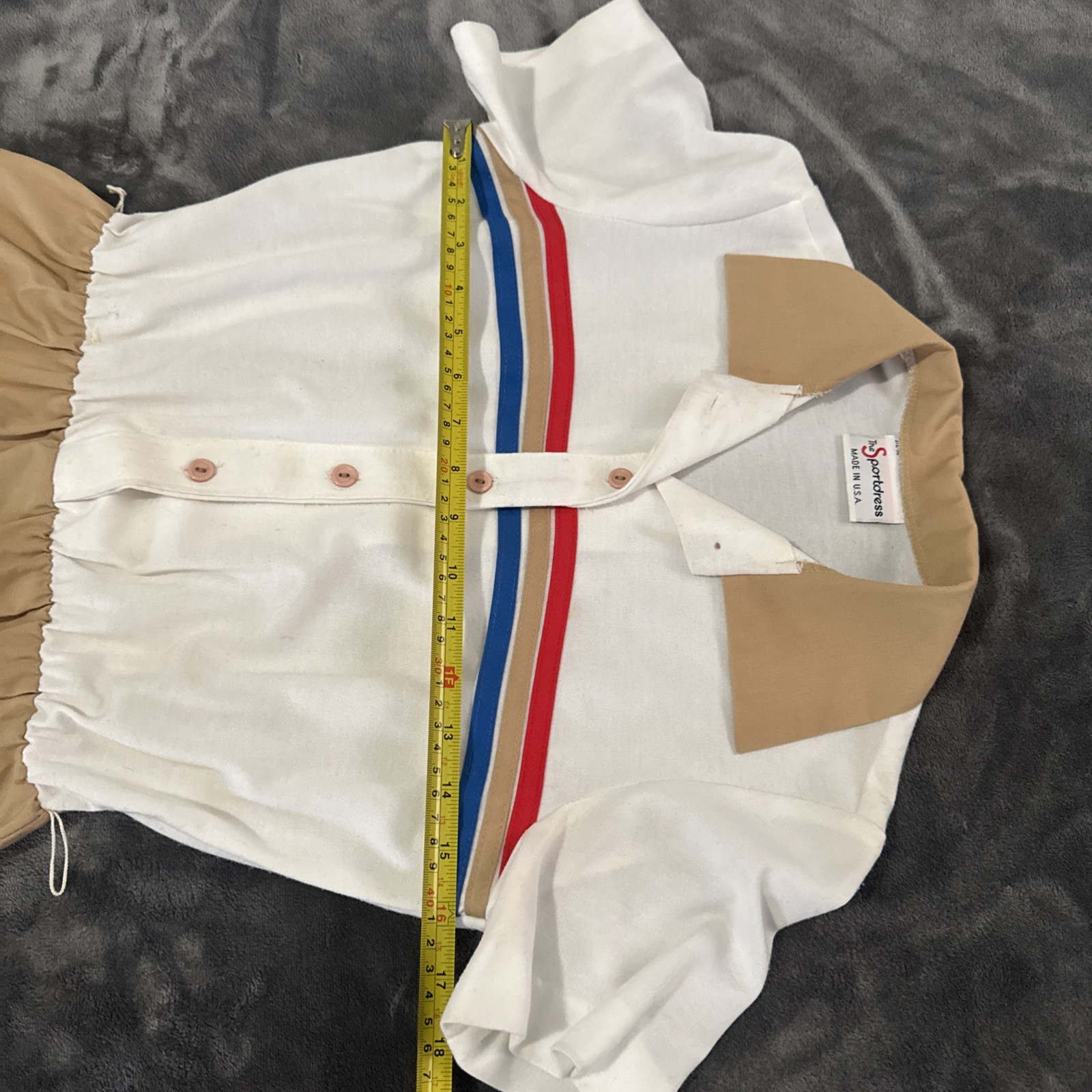 VTG „The Sportsdress” By Sears, Tan, White Size Is Smaller. See Measurements.