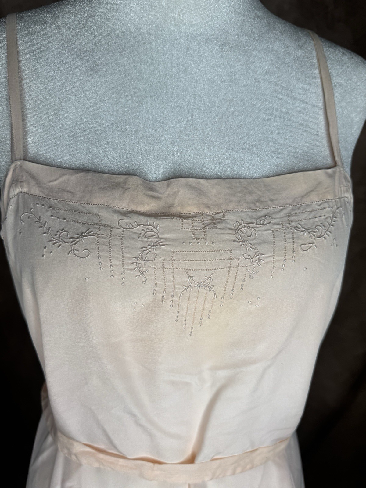 1930s–1940s Vintage Blush Pink Slip Dress Valentine Romantic Embroidered Midi