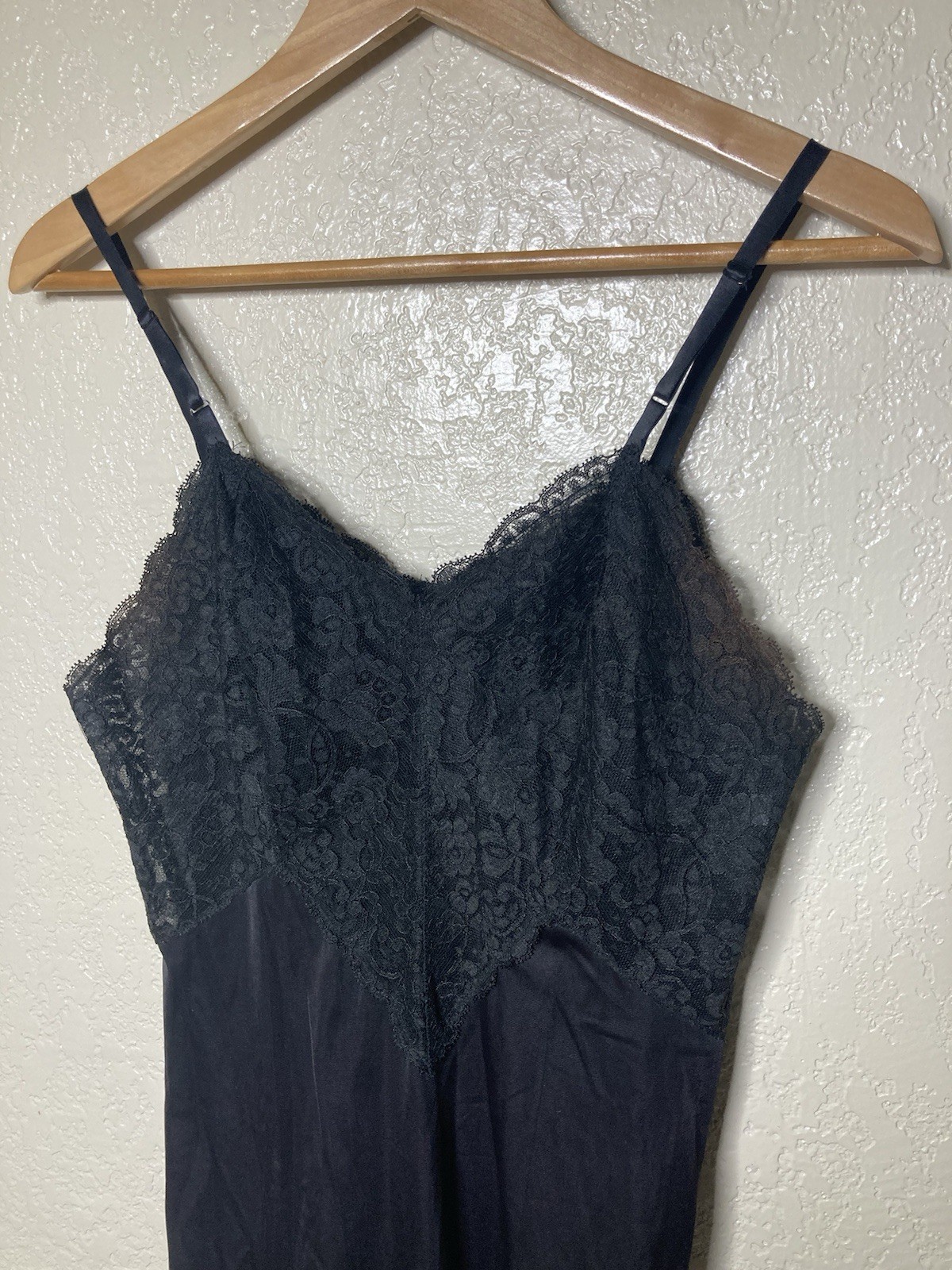 Vanity Fair Lace Nightgown Slip Size 36 Tricot All Nylon Lingerie Silky