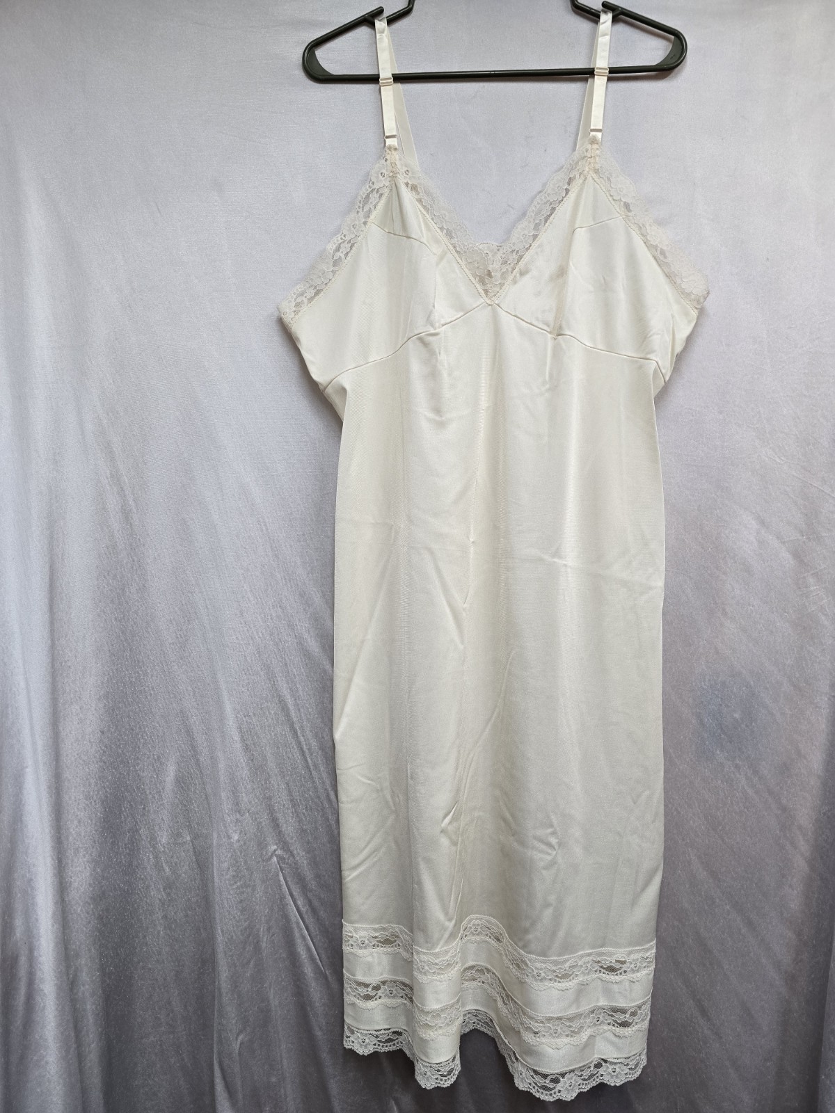 Vintage Light Beige Nylon Slip 44 46 42