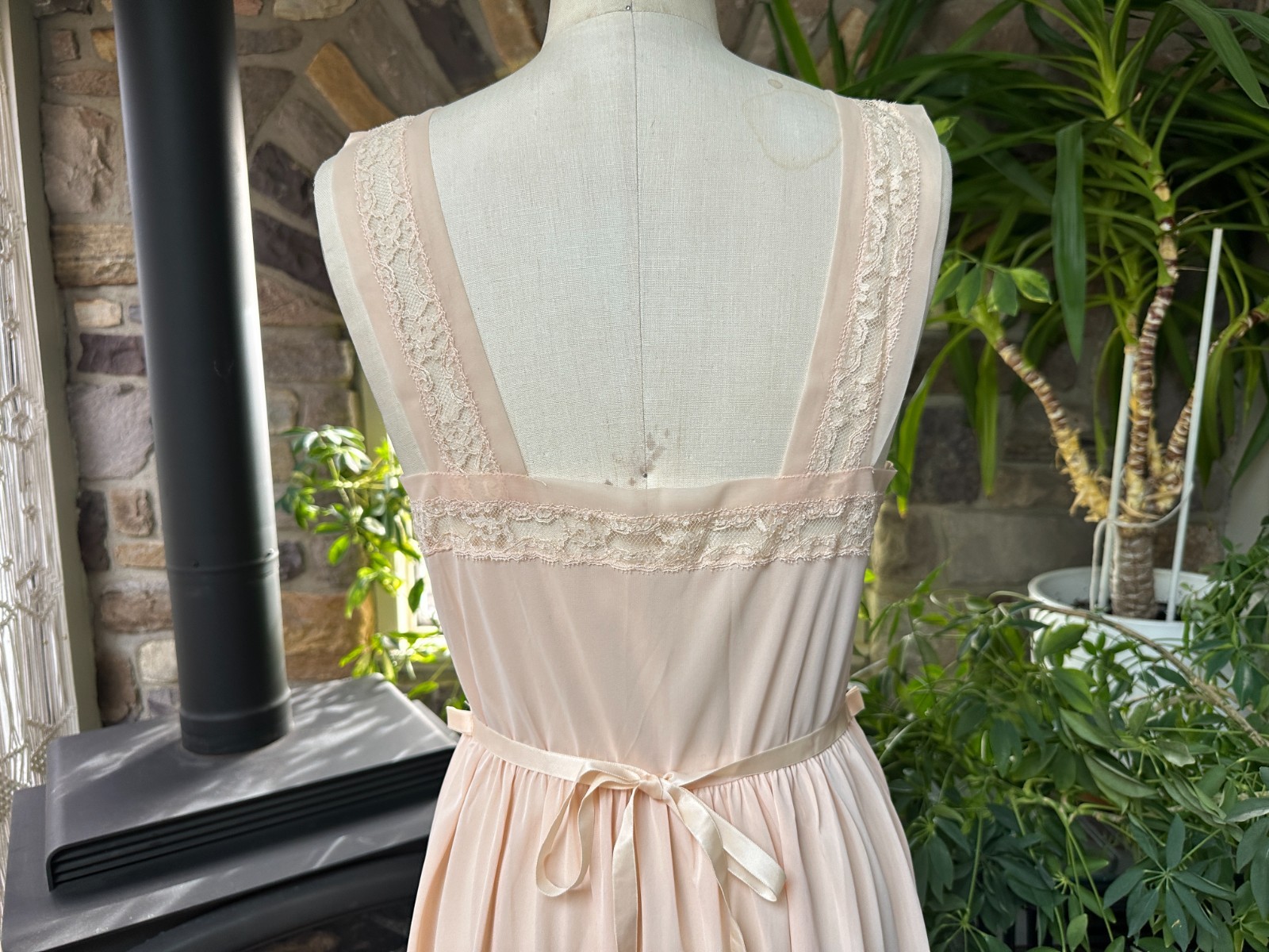 Vintage 1960s Peach Nylon and Lace Nightgown Luxite by Kayser