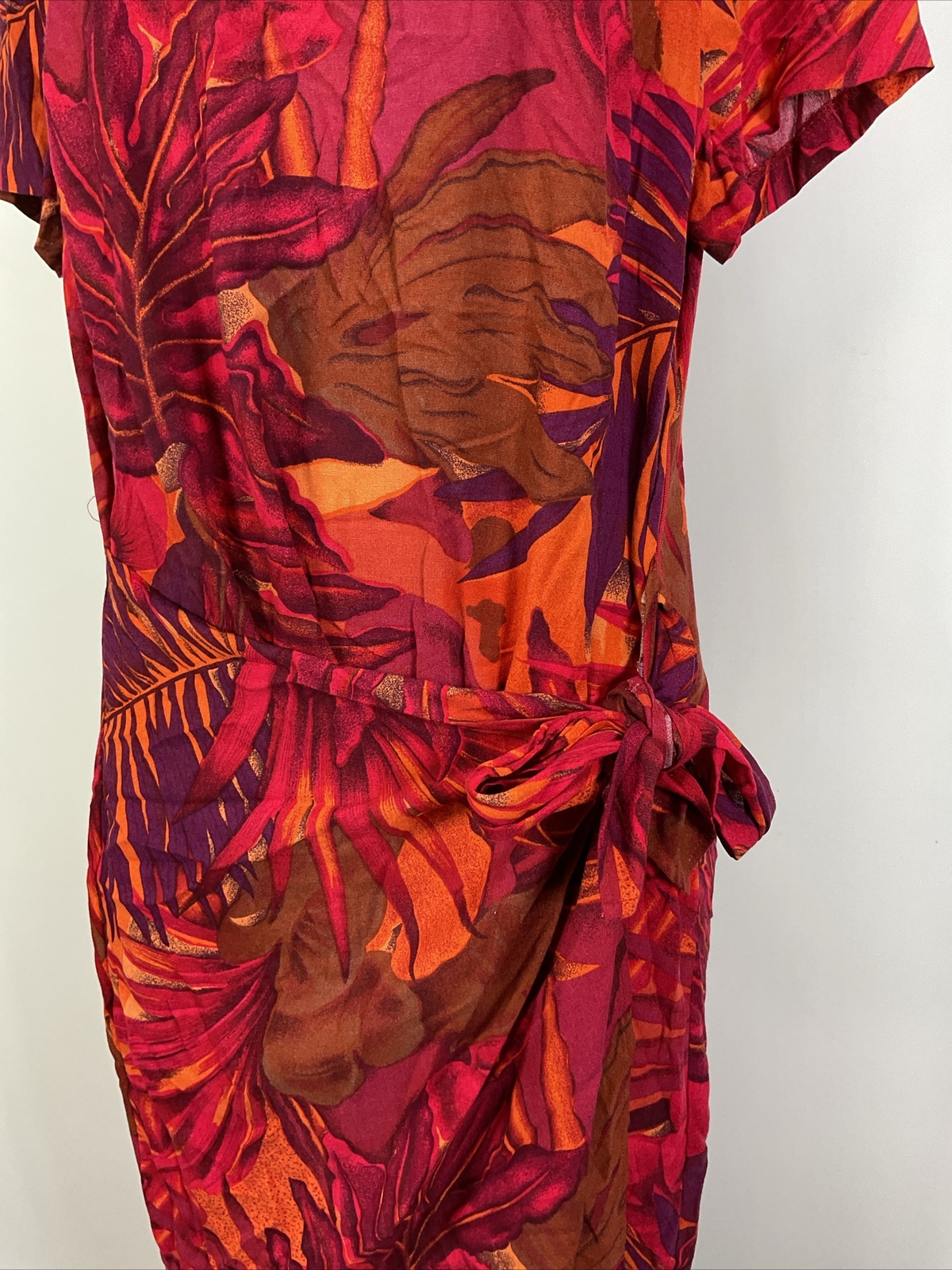 St Tropez West Dress Floral Hawaiian Rayon Linen Wrap Dress Resort VTG 90s Y2K