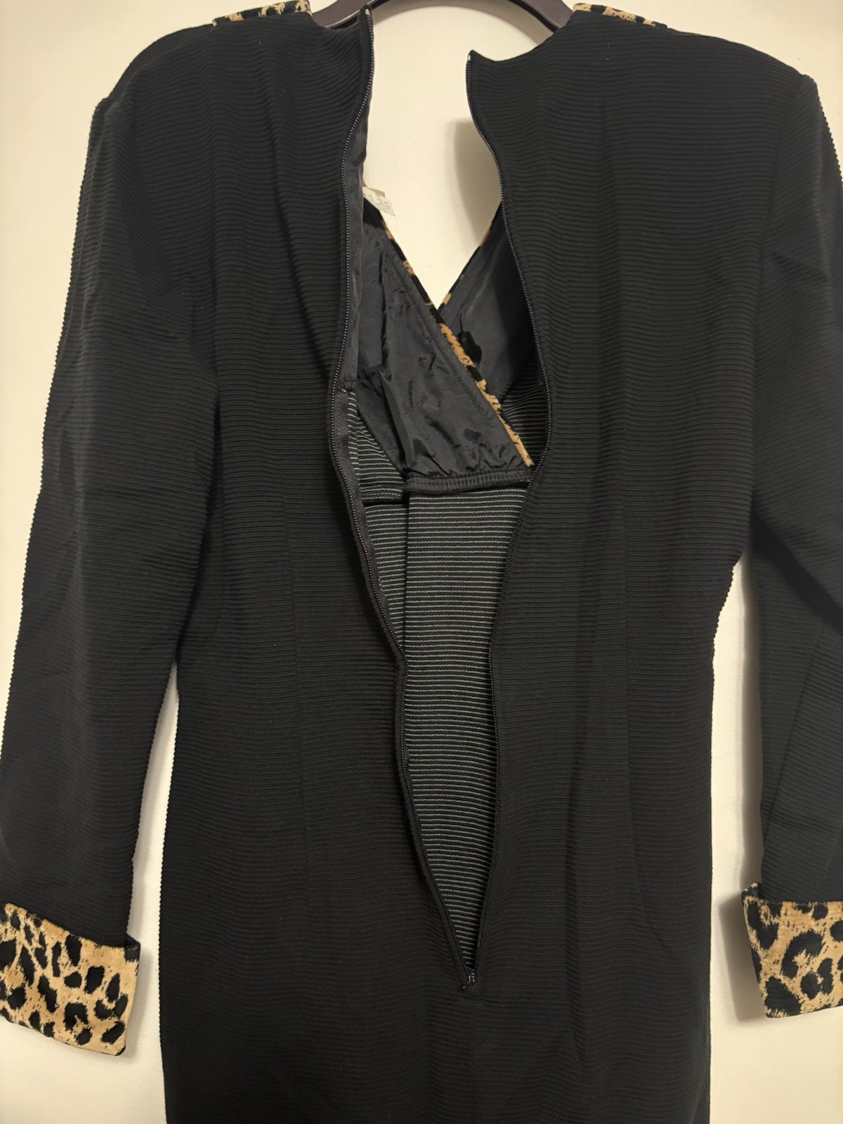 Vintage D.J. Summers Black Leopard Velvet Trim Midi Dress Size 12 Vguc