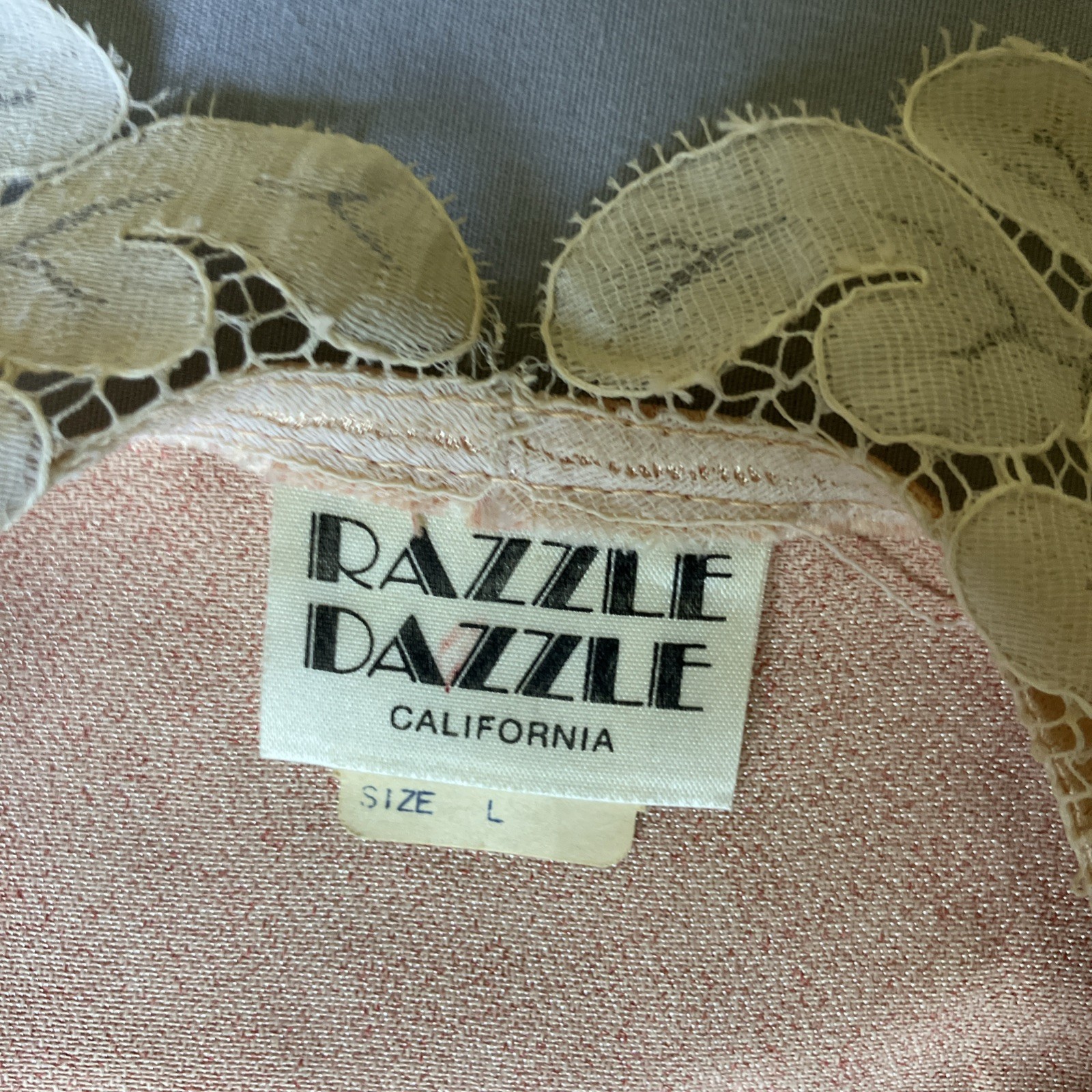 Vintage 1970s Razzle Dazzle California Peach Satin Lace Collar Blouse