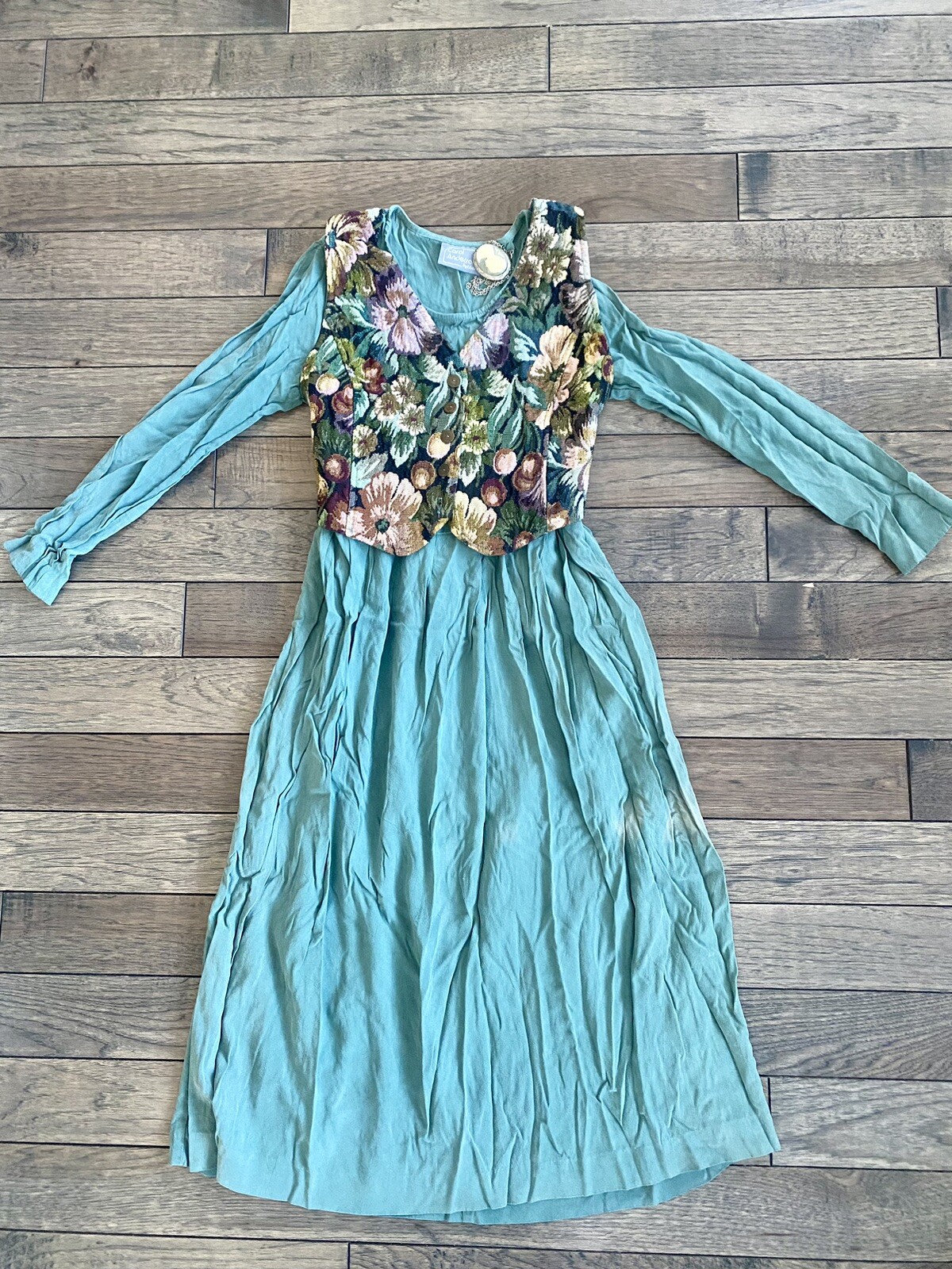 vintage prairie cottagecore dress