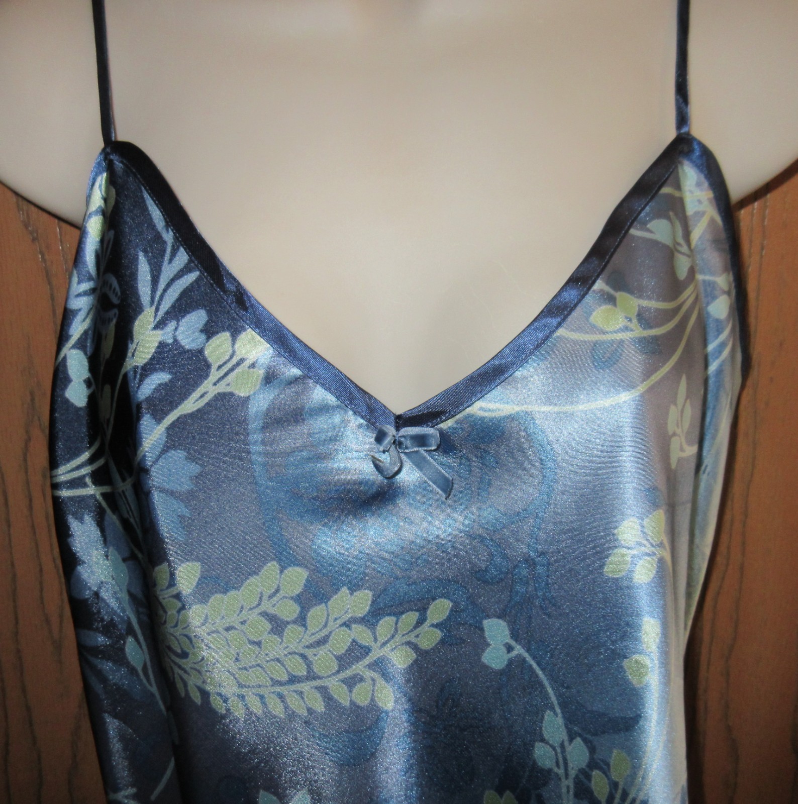 SECRET TREASURES SMOKEY BLUE floral COTTAGE CORE 100% SATIN GLOSSY nightgown L