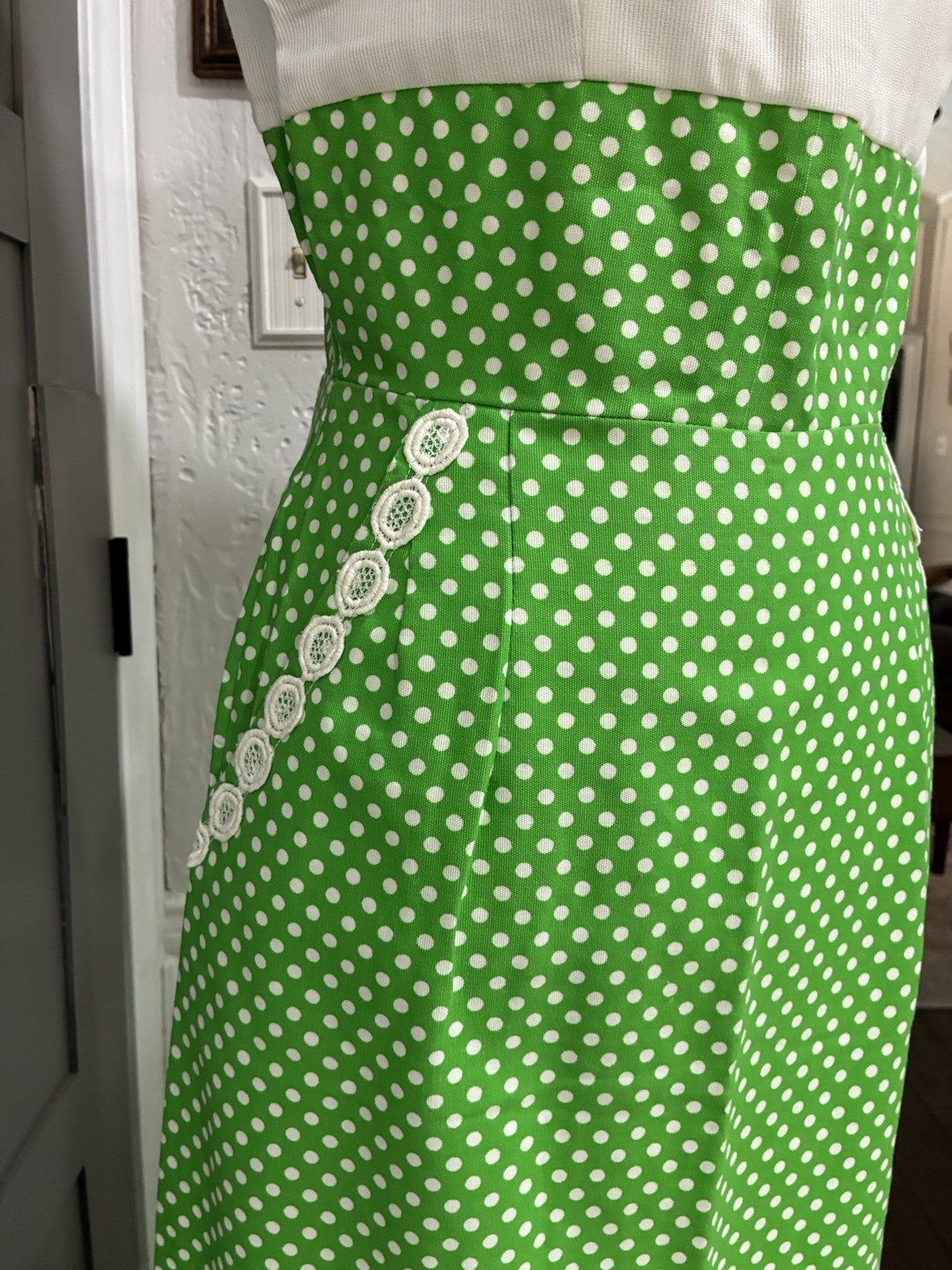 Vintage 1960’s Lounge Craft Green & White Polka Dot Dress – Groovy