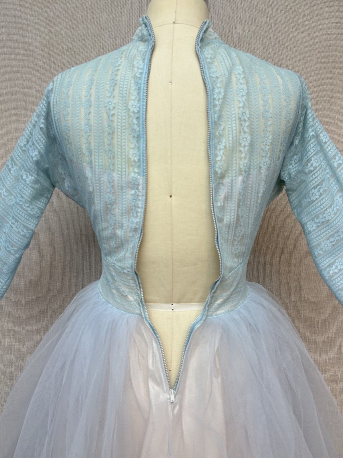 Vintage 1950s Lace Tulle Illusion Dress Wedding Bridesmaid Modest Princess XXS