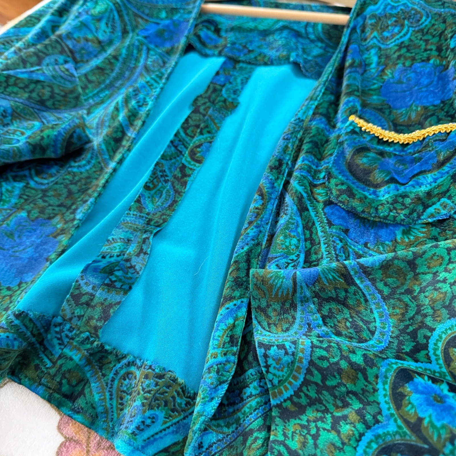 Vtg Jacket Artsy Paisley Velvet Handmade Cropped Peacock Boho 70s 80s Teal Blue