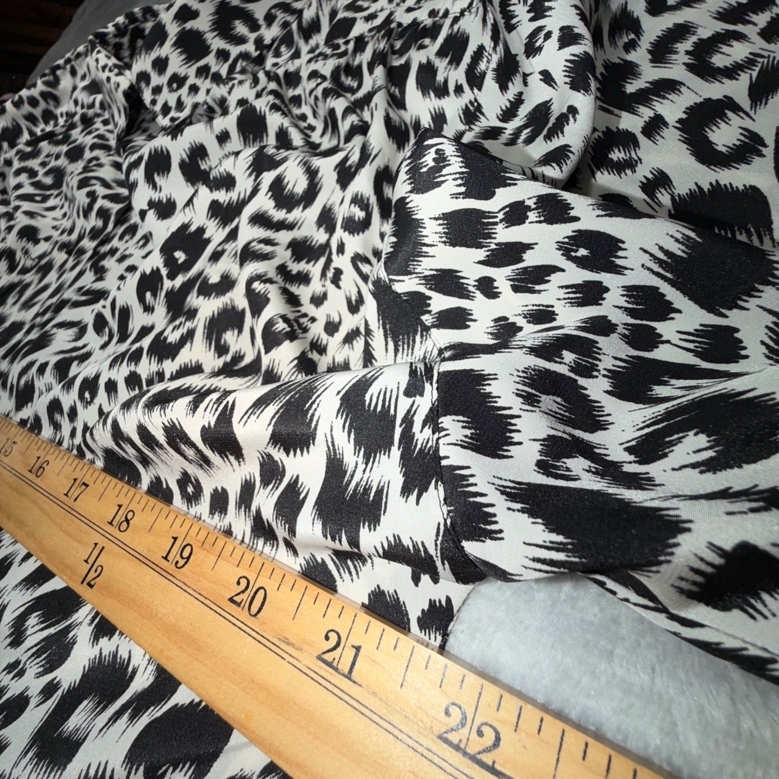 Vintage Regina Porter Leopard Print Button Down Shirt Size 12 Black White 90s