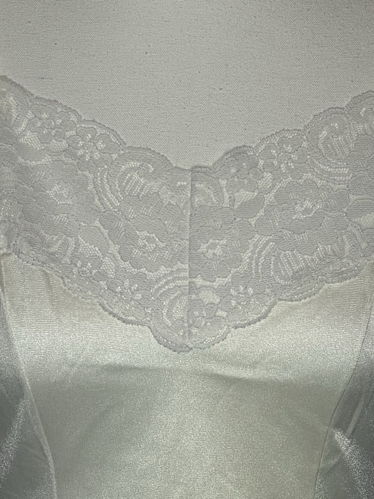 Vintage AJ Schneierson Lace Trim Beige Lingerie Camisole Women’s Size 10 / 32