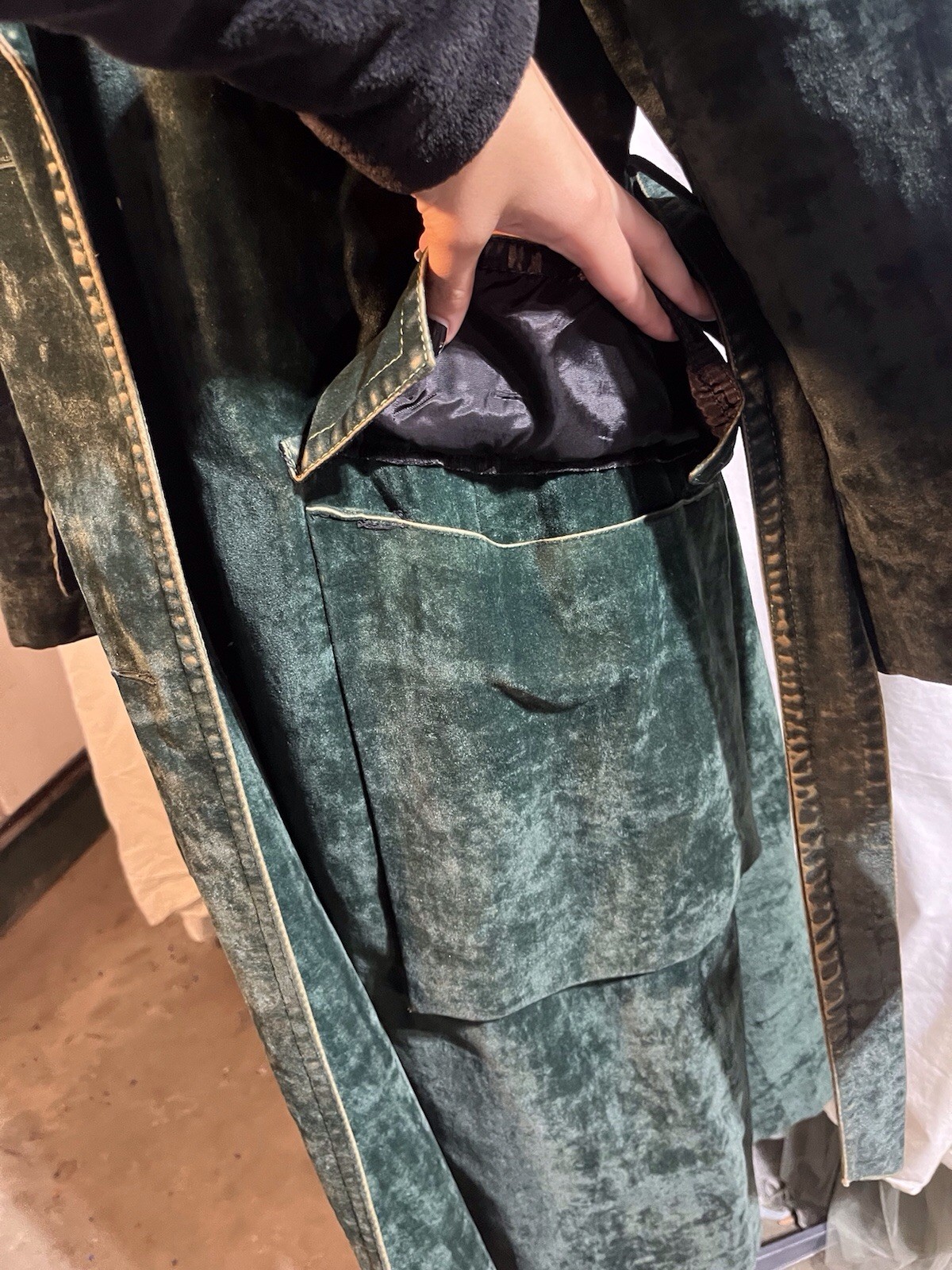 Green Velvet Vintage 1970s 1960s Deep Pockets Trench Style Belted Antique Mod