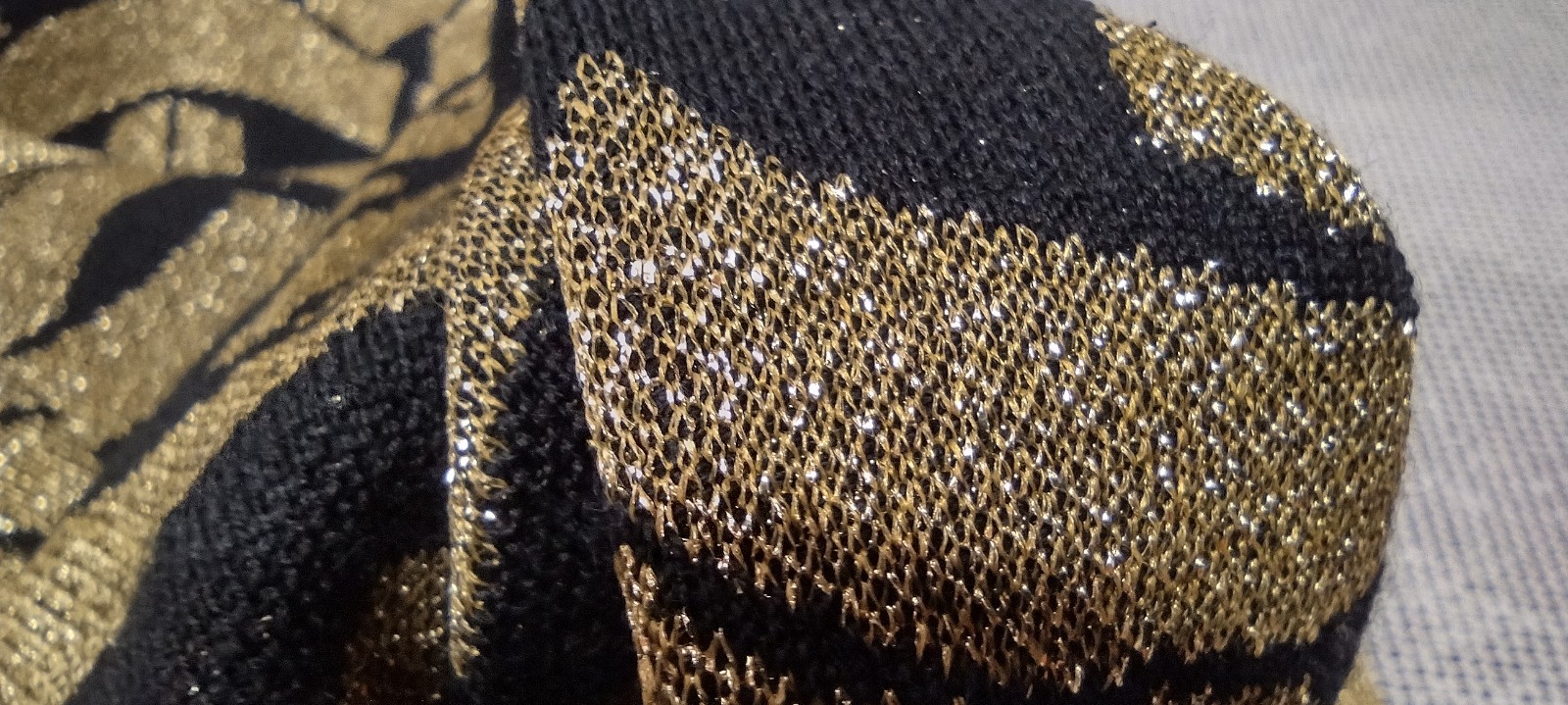 Vintage 60s Mod Mini Dress Gold Metallic Virgin Wool KIMBERLY M MOCK LONG SLEEVE