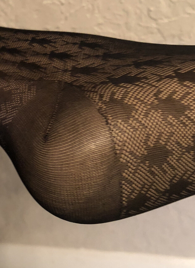 English Rose Textured Stockings With Beetle Design