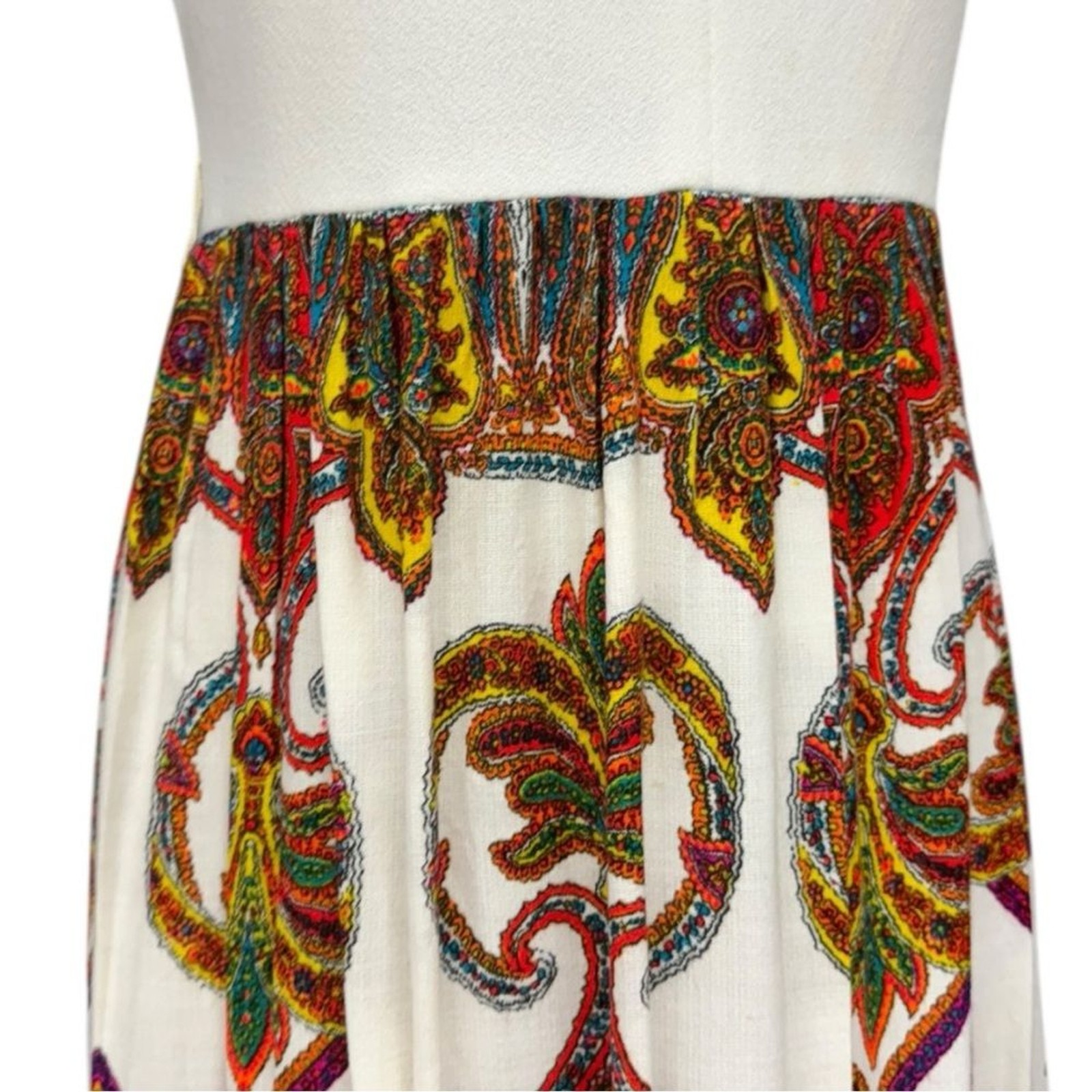 Vintage Mod Maxi Dress White Top Multicolor Paisley Skirt Sleeveless 70s Hippy