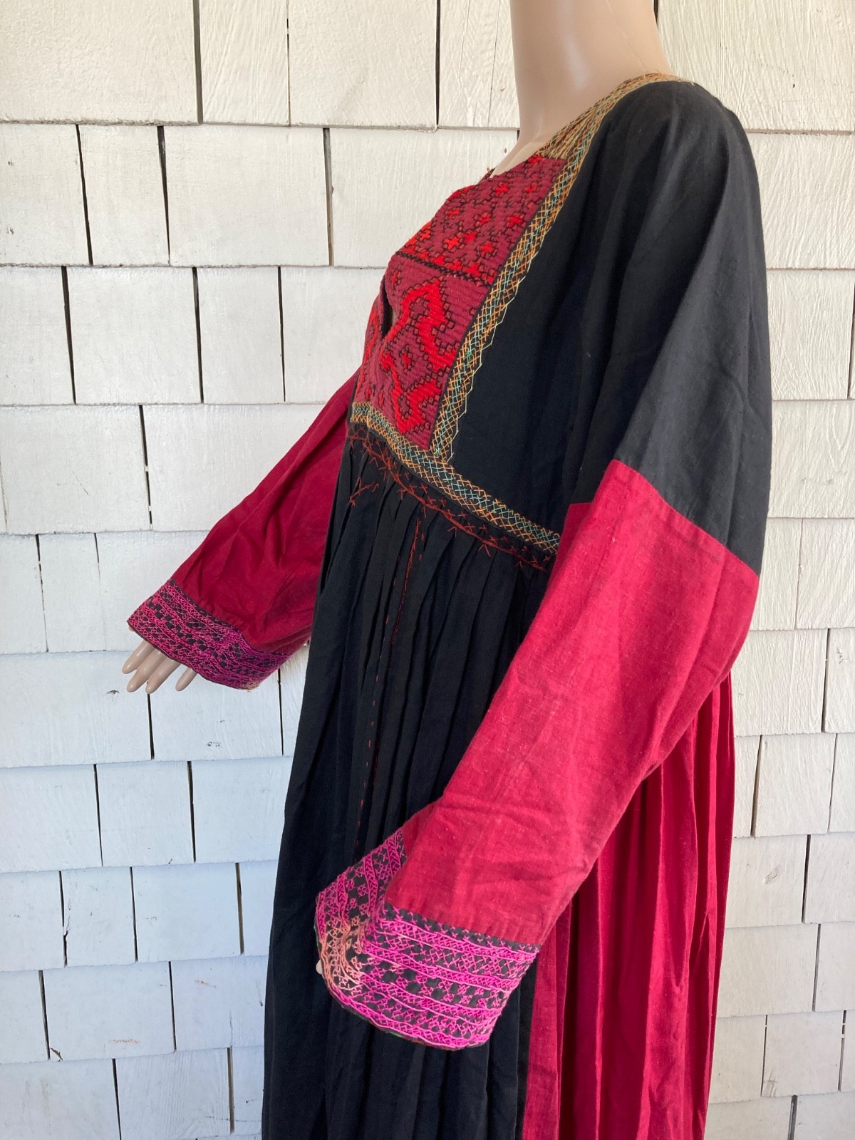 Vintage Boho Cottagecore Black-multi Embroidered Maxi Dress Size Medium