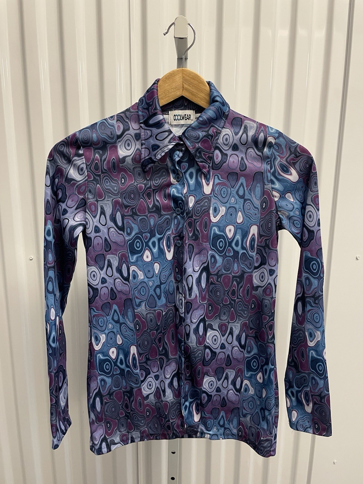 VTG 90s Does 70s Coolwear Oil Spill Psychedelic Split Front Daggar Collar Top S