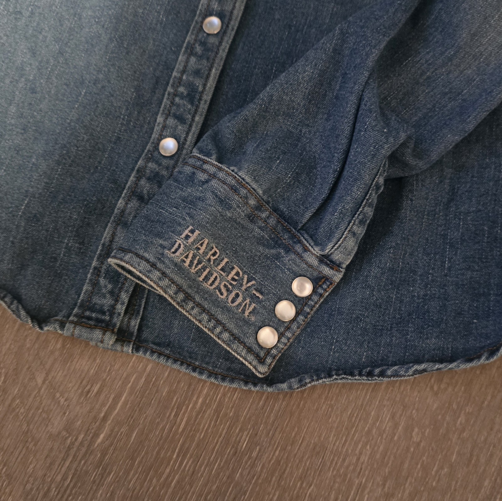 Harley Davidson Denim Snap Front Western Shirt Womens Medium Embroidered Logo