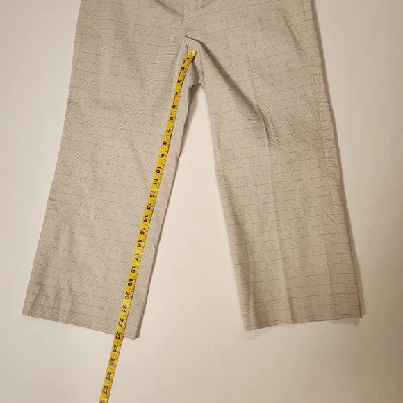 VTG Y2K Kenneth Cole New York Beige Cream Plaid Capris Cropped Pants Size 8 EUC