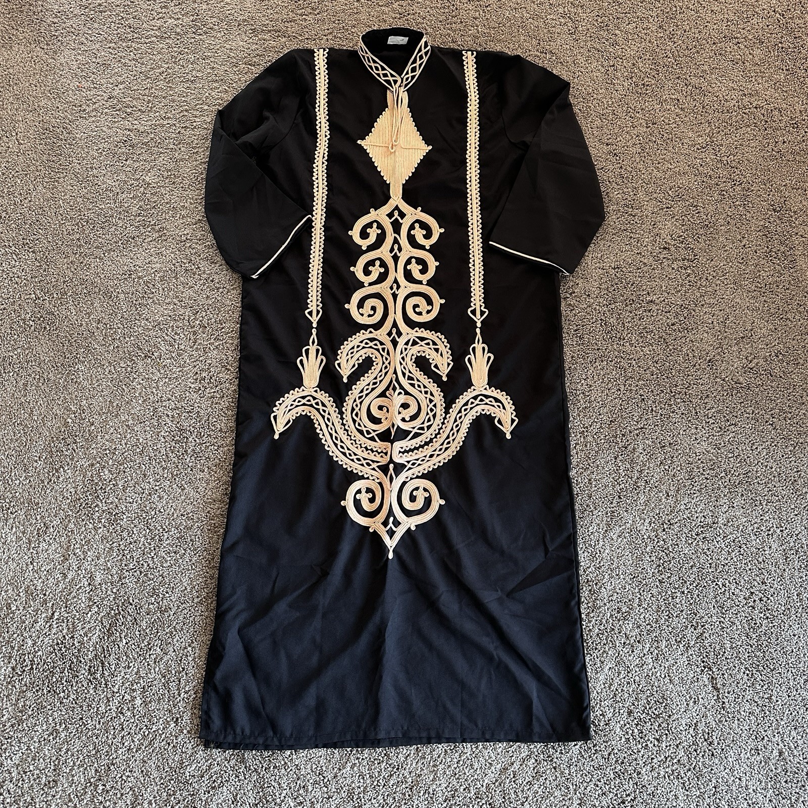 Vintage Egyptian Galabeya Kaftan Long Robe, Men’s size XL, Embroidered Black