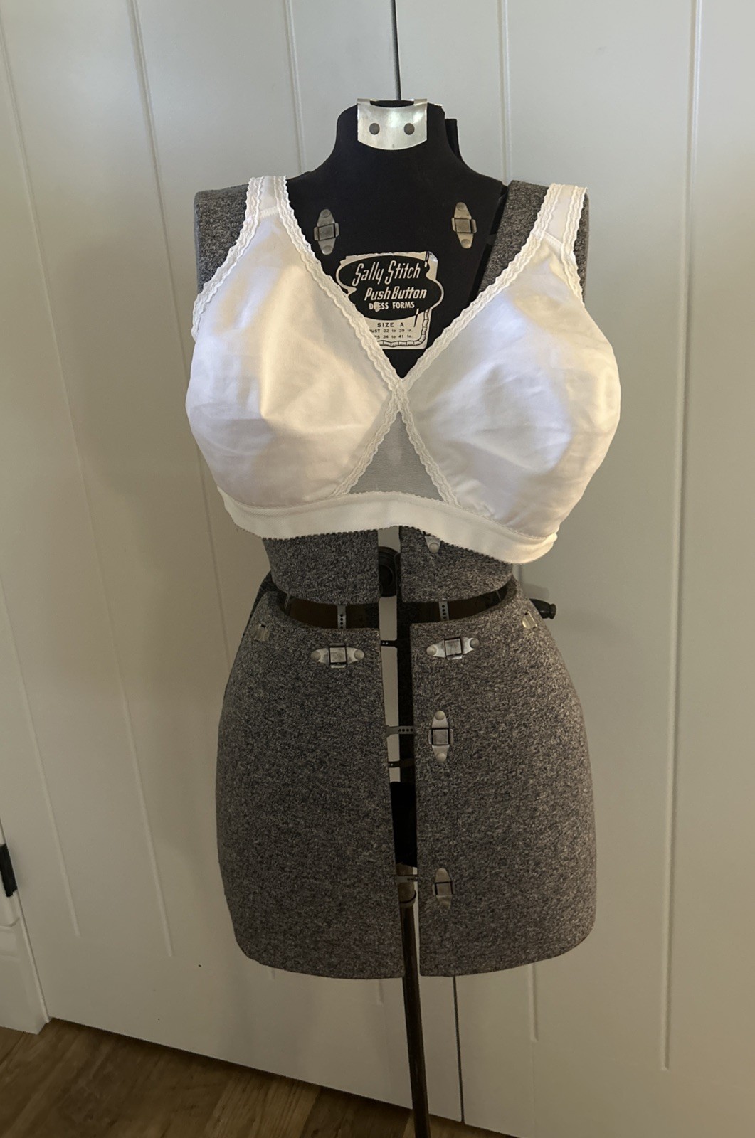 Vintage Playtex Cross Your Heart Bra Size 46 C