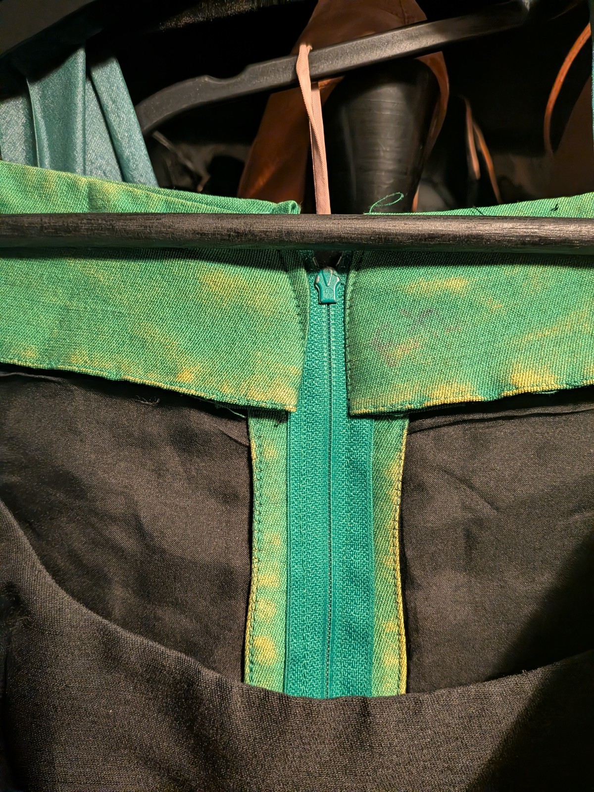 Vintage 1960s Oleg Cassini Green and Black Cocktail Dress – Madmen, VLV