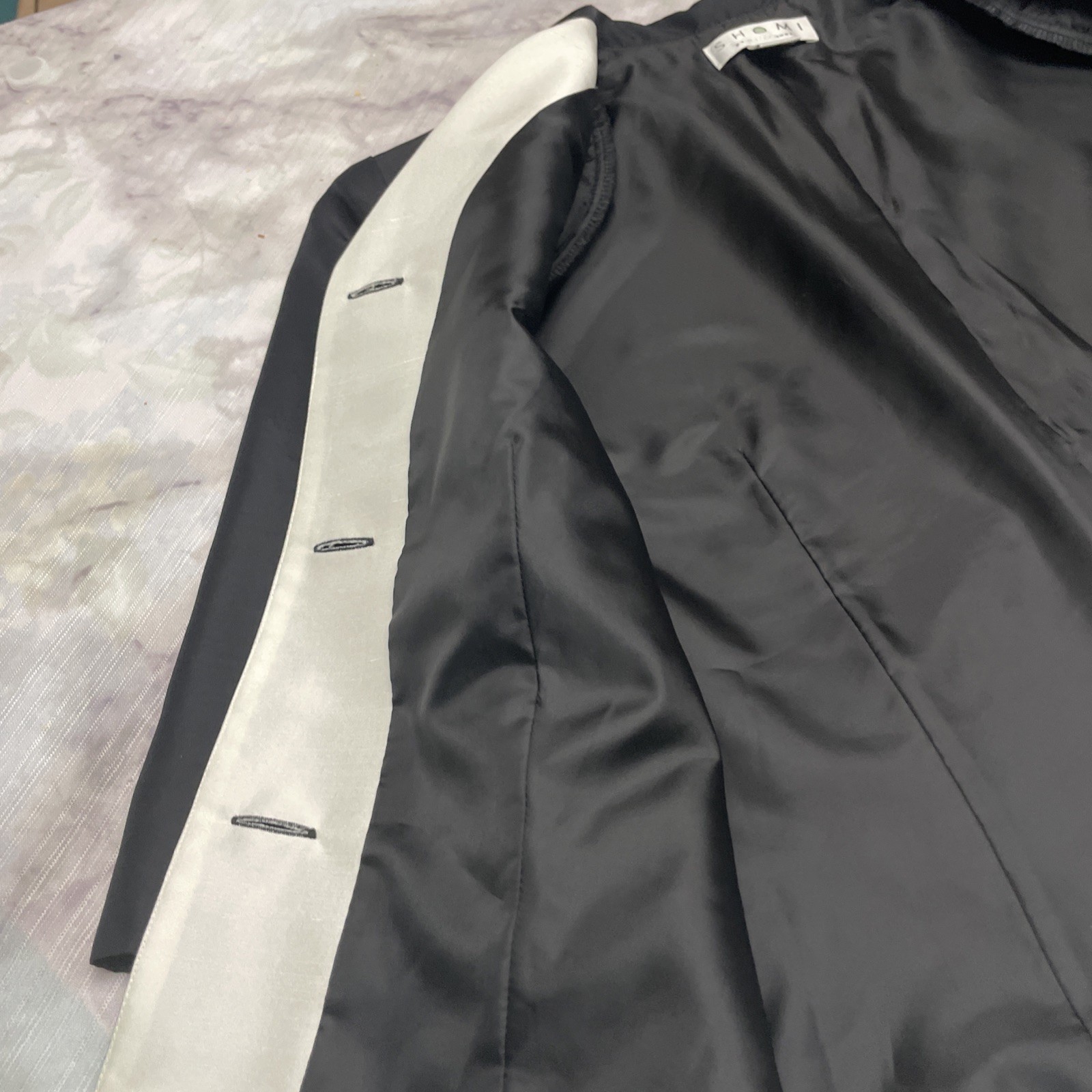 90’s Shomi By Miller Shor 100% Silk Cropped Blazer 10 ( Liner Polyester)