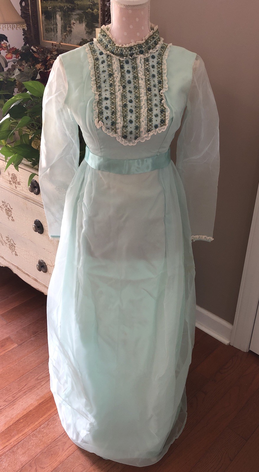 Vintage Dress 60’s Long Formal Wear Theatre Costume Mint Green Size Small 🇺🇸