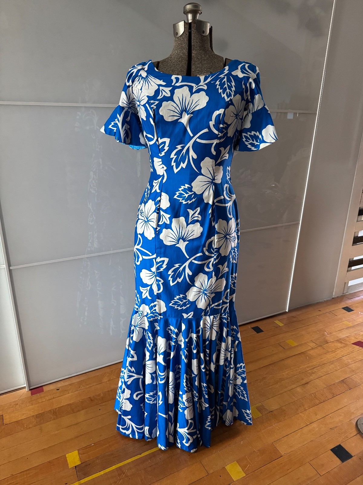 vintage Royal Hawaiian maxi mermaid flutter sleeves blue and white cotton dress