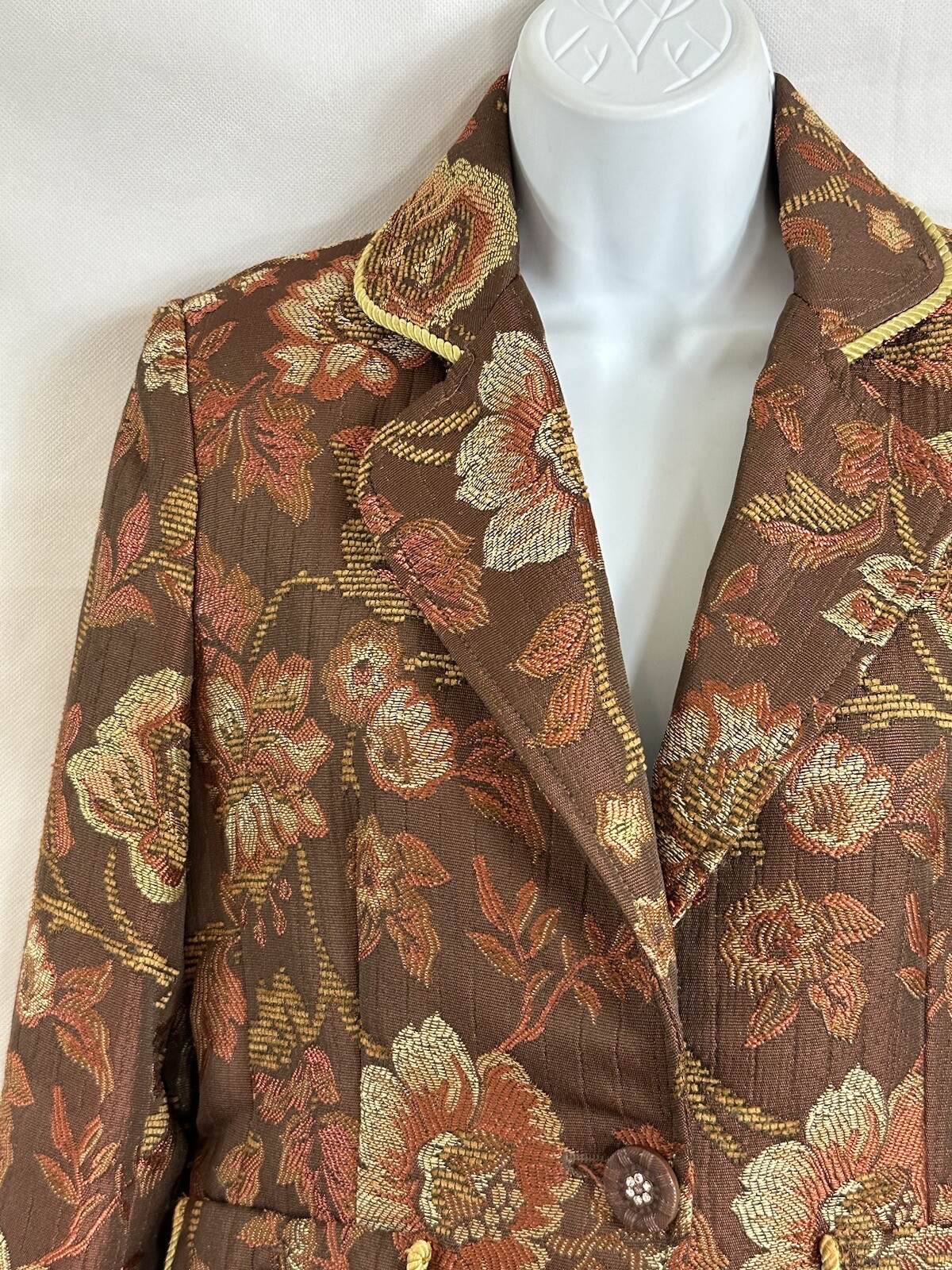 Vintage Ninety Sz 4 Floral Tapestry Woven Blazer Jacket Faux Diamond Buttons Pkt