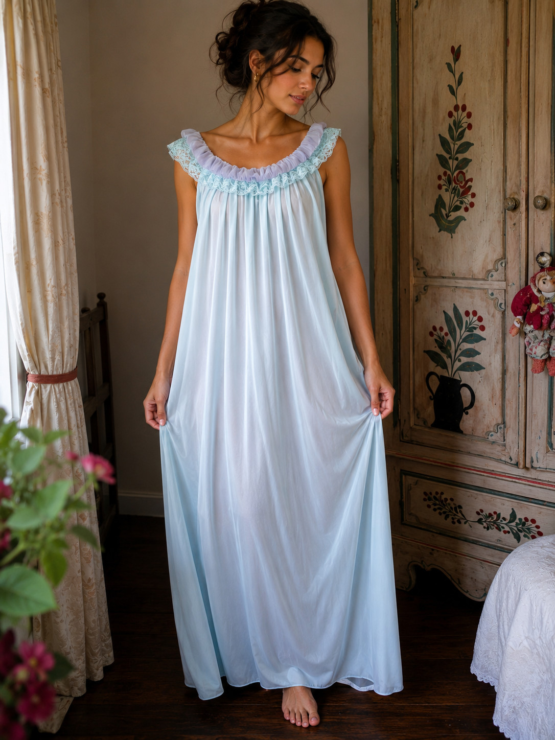 Vintage Lilion Frine Lingerie Nightgown New with Tags ITALY