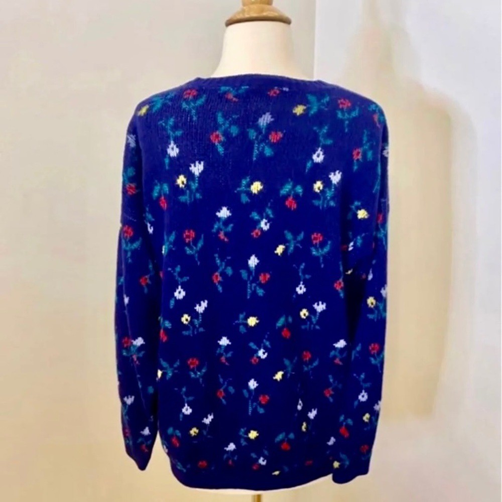 Retro 1980s Smooches Floral Sweater
