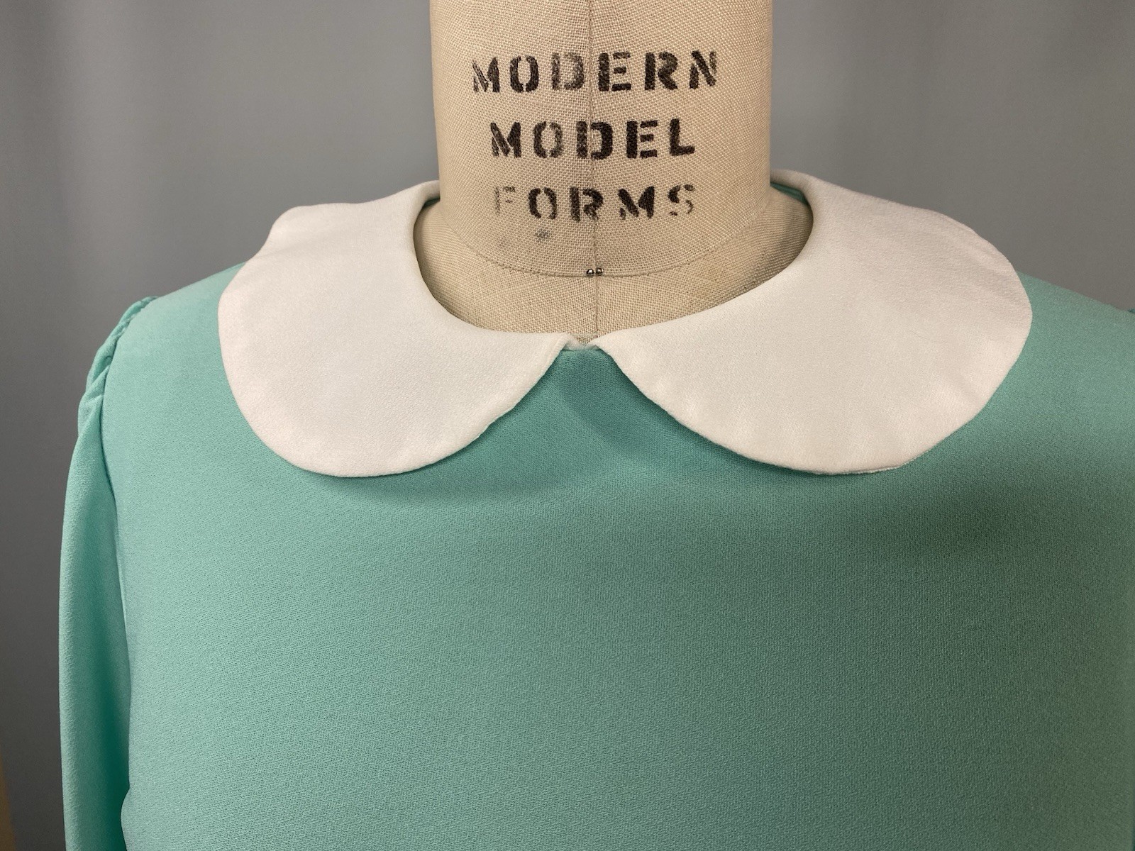Vintage Dress JUNIORS SIZE MEDIUM teal turquoise 70s 80s Peter Pan collar