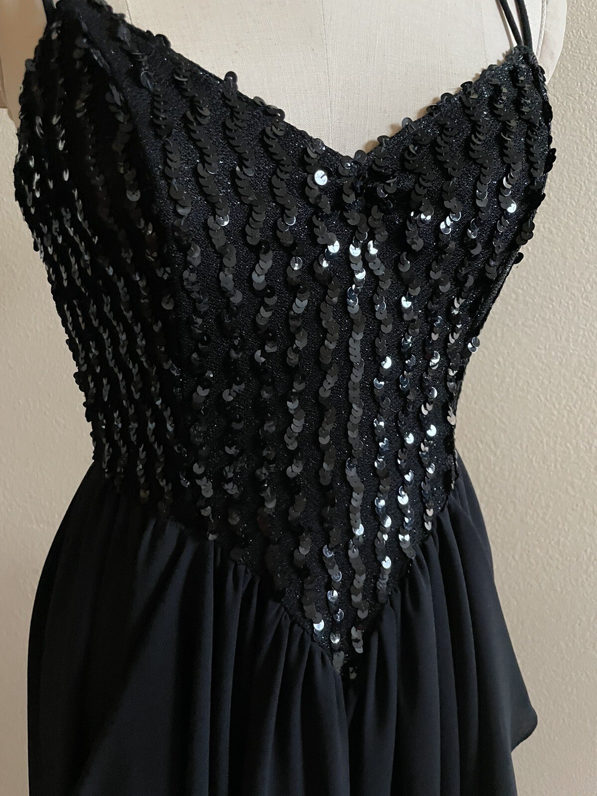 80’s Climax David Howard sz 7/8 Black Sequin open back waterfall skirt EUC Dance