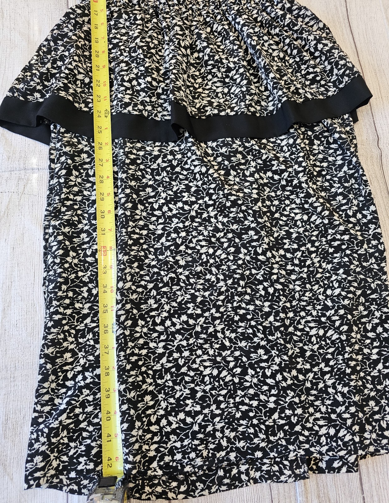 Vintage 80’s In Cinq Women’s Dress •Size 12• Made In USA Black Floral Ruffle