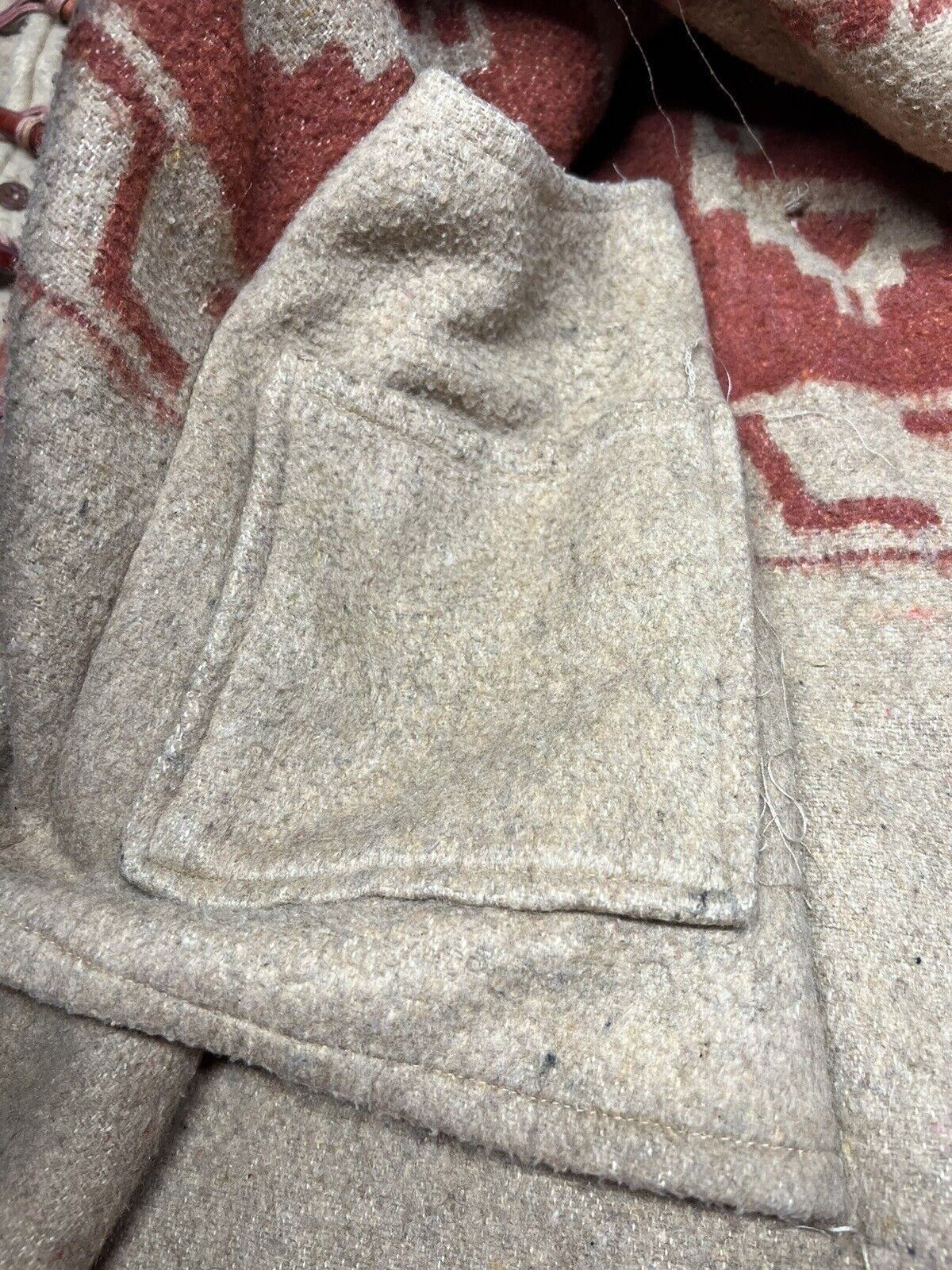 Vintage Aztec Boho Poncho Cape Womens Size M Toggle Buttons Pockets Wool Blend