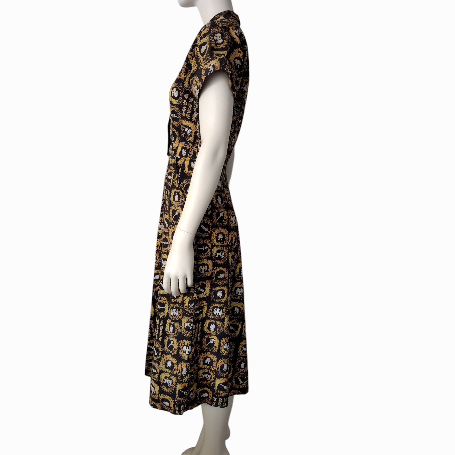 Vintage 1950s Black and Yellow Spartan Warrior Novelty Print Midi A Line Dress