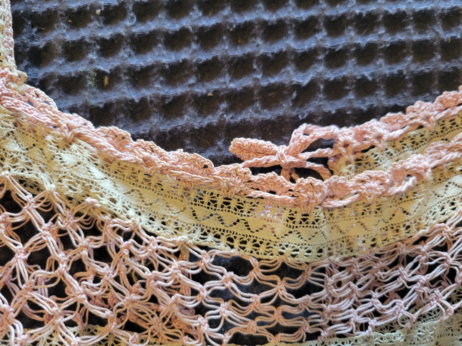 ANTIQUE VICTORIAN CROCHETAND LACE HANDMADE TINY DELICATE BRALETTE 1920s 30s XS