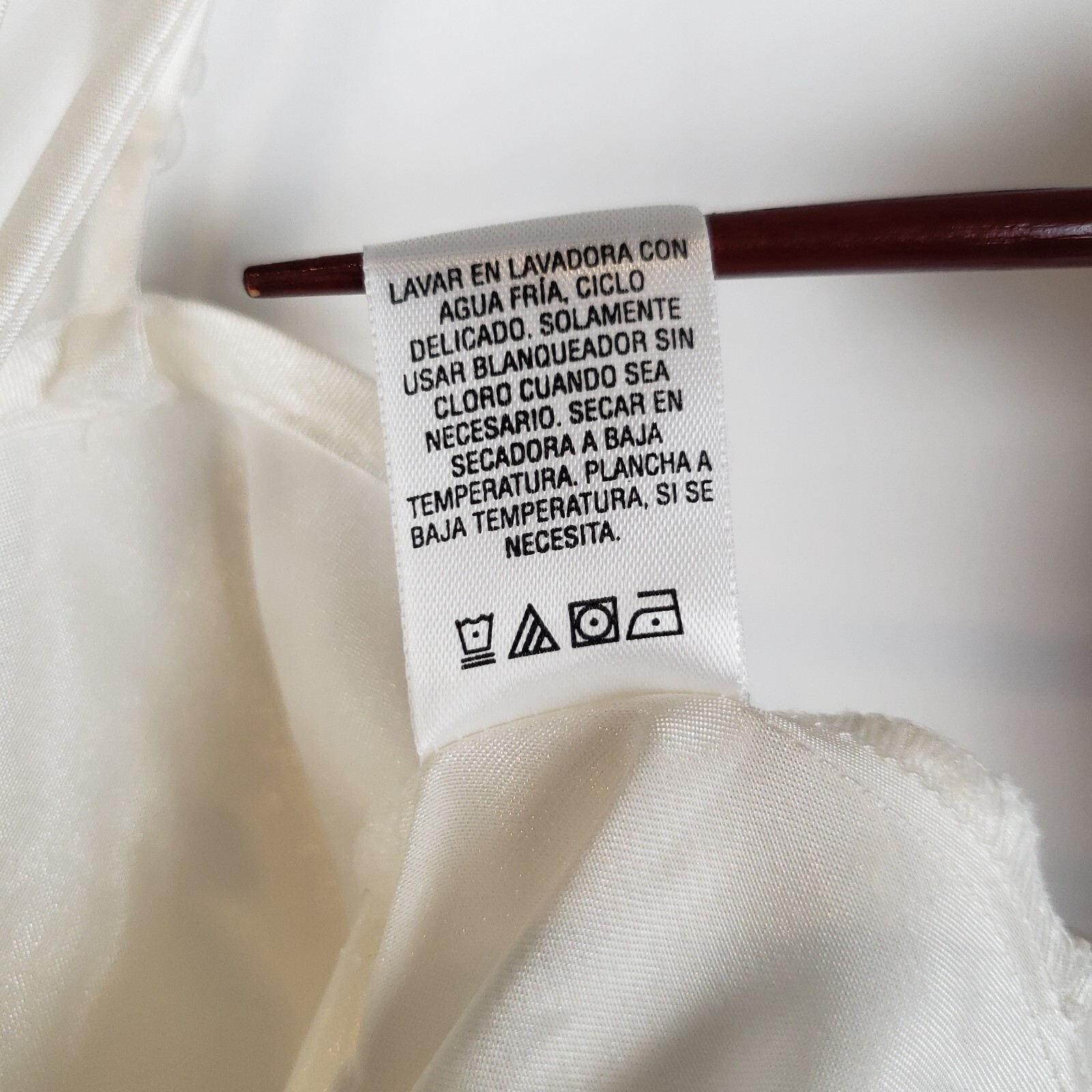 Vtg Enchanting Liquid Satin Nightgown Large Ivory Tapestry Beaded Ruffled Slit